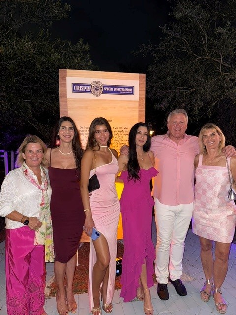website phots Pink Event Christina Robbbie